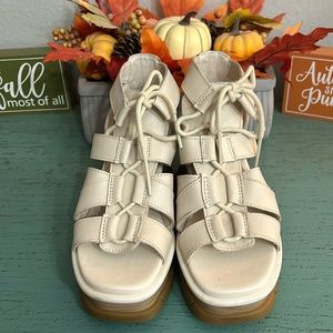 Sorel wedged sandals SZ 5.5